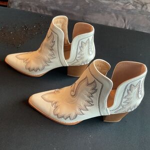 Selroy cowgirl boots, leather, size 8